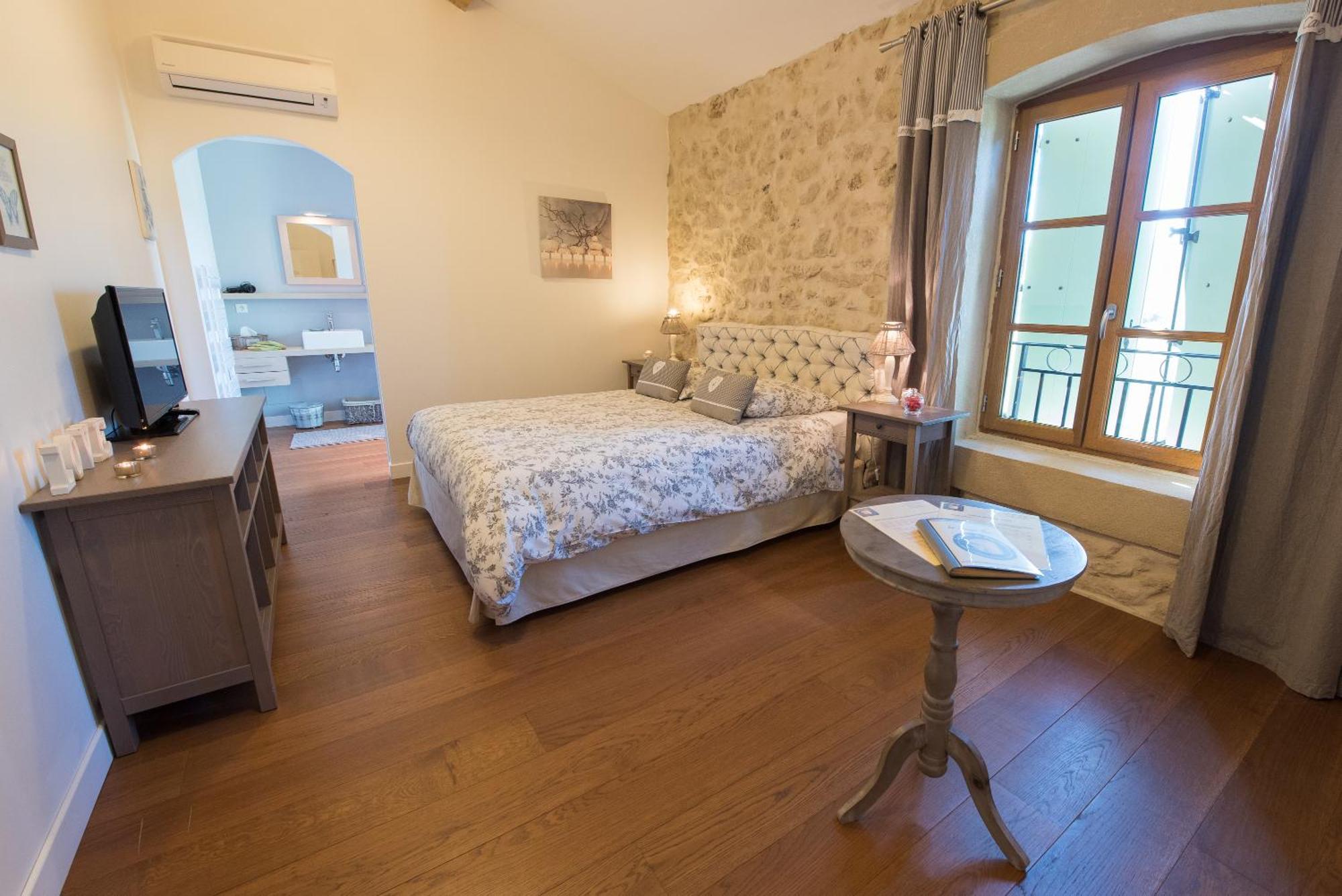 Le Relais De Pigasse Hotel Ouveillan Værelse billede